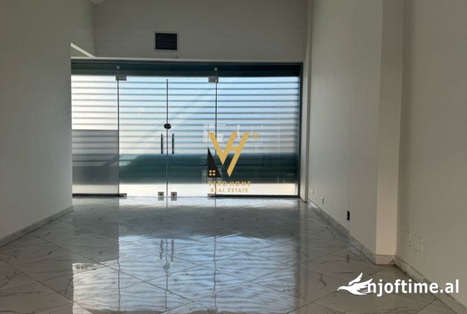 Ambient biznesi me qera 1+1 ne Tirane - 900 Euro