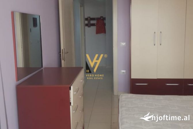 Shtepi me qera Apartament ne Tirane, 1+1, Mobilimi E mobiluar, Pagesa 450  Euro.