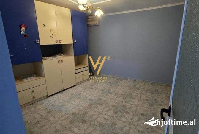 Shtepi me qera 2+1 ne Tirane - 450 Euro