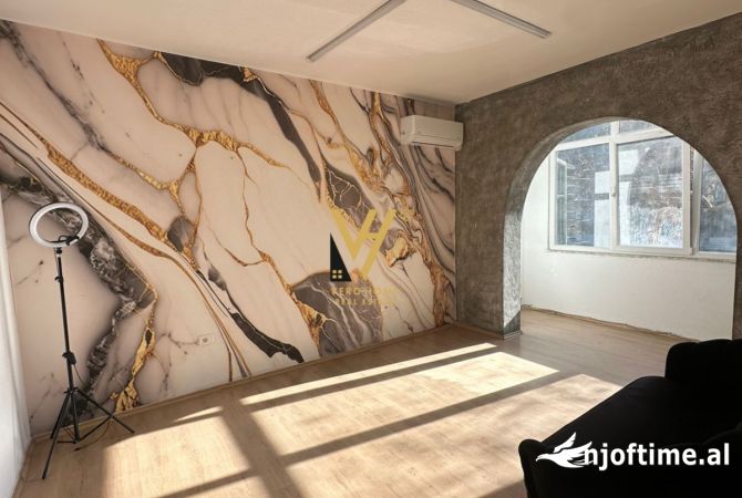 Ambient biznesi me qera 3+1 ne Tirane - 10,000 Euro