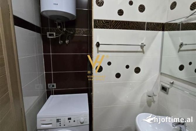 Shtepi me qera Apartament ne Tirane, 2+1, Mobilimi E mobiluar, Pagesa 950  Euro.