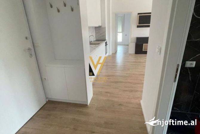 Shtepi me qera Apartament ne Tirane, 2+1, Mobilimi E mobiluar, Pagesa 500  Euro.