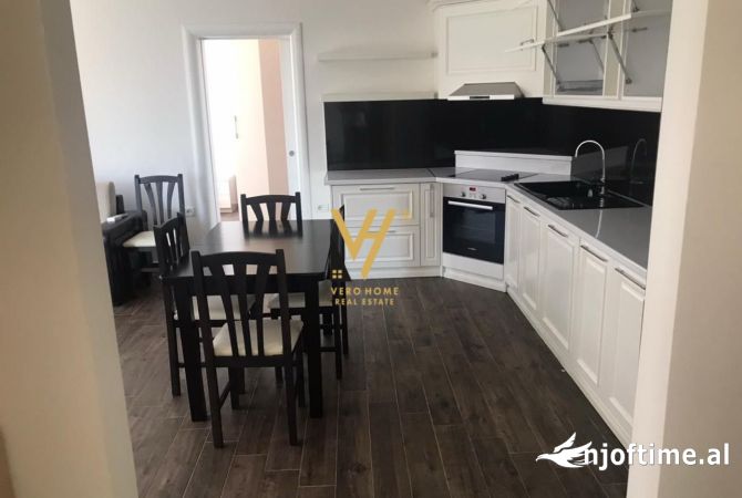 Shtepi me qera Apartament ne Tirane, 2+1, Mobilimi E mobiluar, Pagesa 700  Euro.