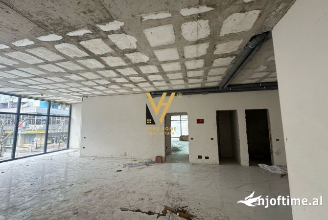 Ambient biznesi me qera 3+1 ne Tirane - 2,000 Euro