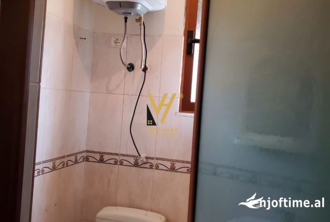 Shtepi me qera Apartament ne Tirane, 1+1, Mobilimi E mobiluar, Pagesa 400  Euro.