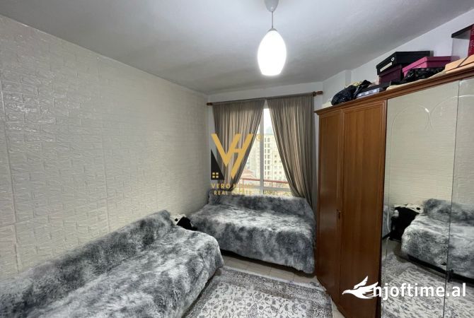 Shtepi ne shitje Apartament ne Tirane, 2+1, Mobilimi E mobiluar, Pagesa 215,000  Euro.