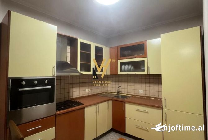 Shtepi me qera 2+1 ne Tirane - 55,000 Leke