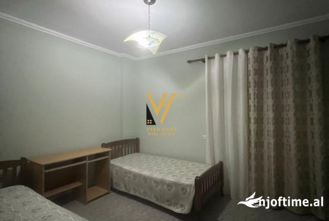Shtepi me qera Apartament ne Tirane, 2+1, Mobilimi E mobiluar, Pagesa 55,000  Leke.