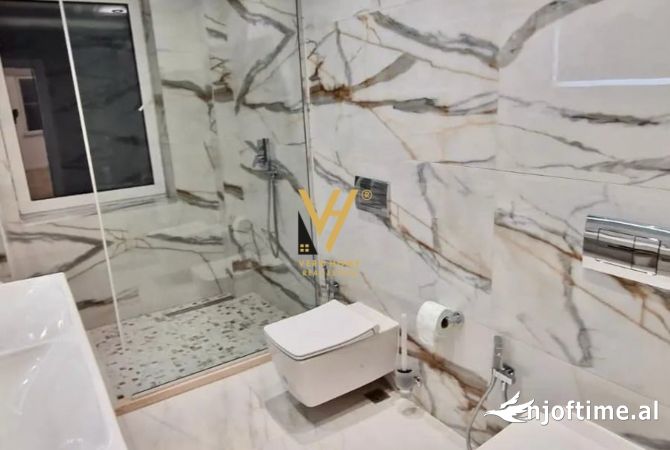 JEPET AMBIENT BIZNESI 120M2 ME QERA TE MINE PEZA 900 EURO