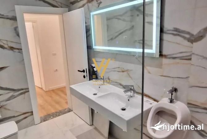 JEPET AMBIENT BIZNESI 120M2 ME QERA TE MINE PEZA 900 EURO