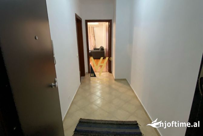 Shtepi me qera Apartament ne Tirane, 1+1, Mobilimi E mobiluar, Pagesa 450  Euro.