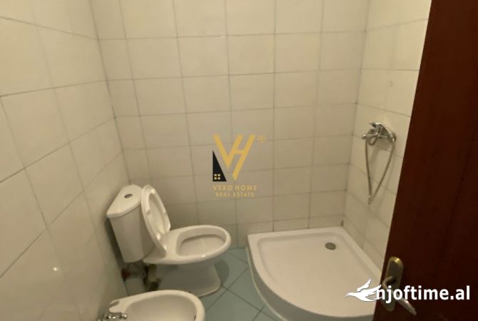 Shtepi me qera Apartament ne Tirane, 1+1, Mobilimi E mobiluar, Pagesa 450  Euro.