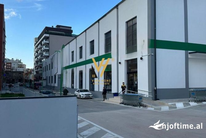 Ambient biznesi me qera 4+1 ne Tirane - 7,000 Euro
