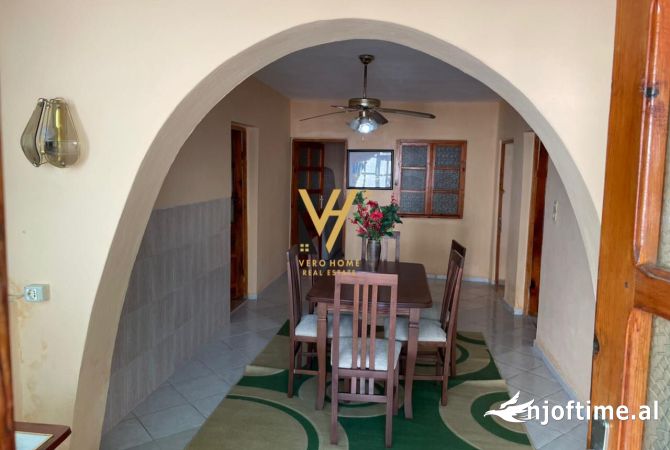 Shtepi ne shitje Shtepi Private ne Tirane, 4+1, Mobilimi E mobiluar, Pagesa 320,000  Euro.