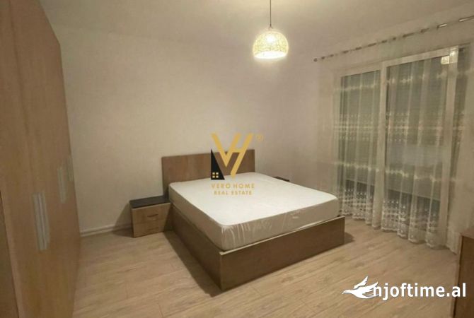 Shtepi ne shitje Apartament ne Tirane, 1+1, Mobilimi E mobiluar, Pagesa 142,000  Euro.