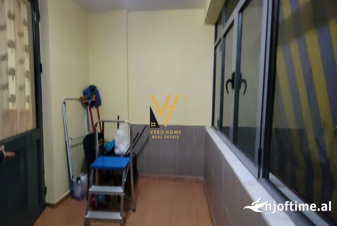 Shtepi me qera Apartament ne Tirane, 1+1, Mobilimi E mobiluar, Pagesa 500  Euro.