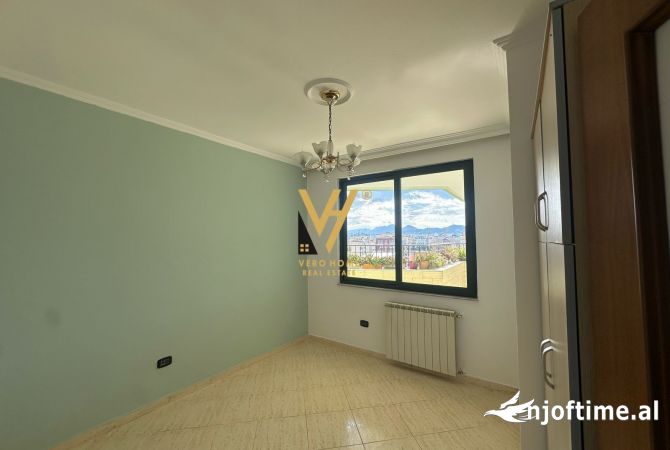Ambient biznesi me qera 3+1 ne Tirane - 800 Euro