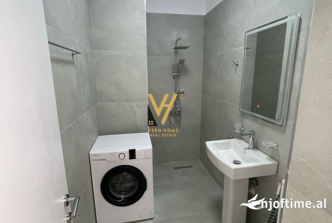 Shtepi ne shitje Apartament ne Tirane, 2+1, Mobilimi E mobiluar, Pagesa 150,000  Euro.