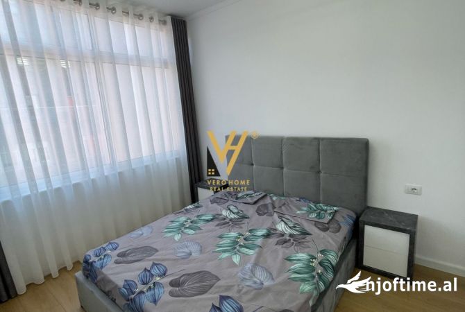 Shtepi ne shitje Apartament ne Tirane, 2+1, Mobilimi E mobiluar, Pagesa 150,000  Euro.