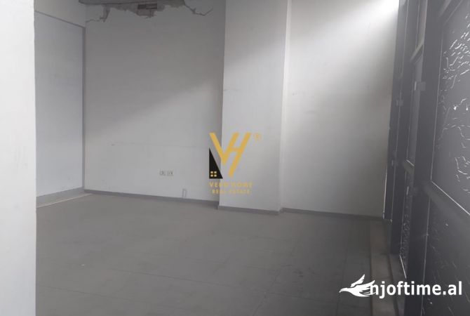 Ambient biznesi me qera 3+1 ne Tirane - 1,000 Euro