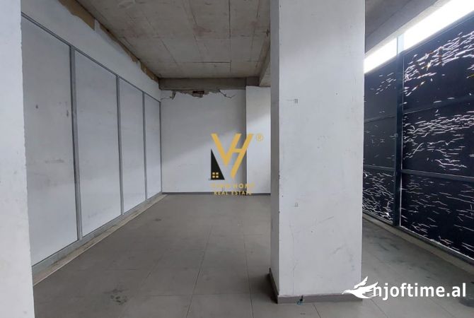 Ambient biznesi me qera 3+1 ne Tirane - 1,000 Euro