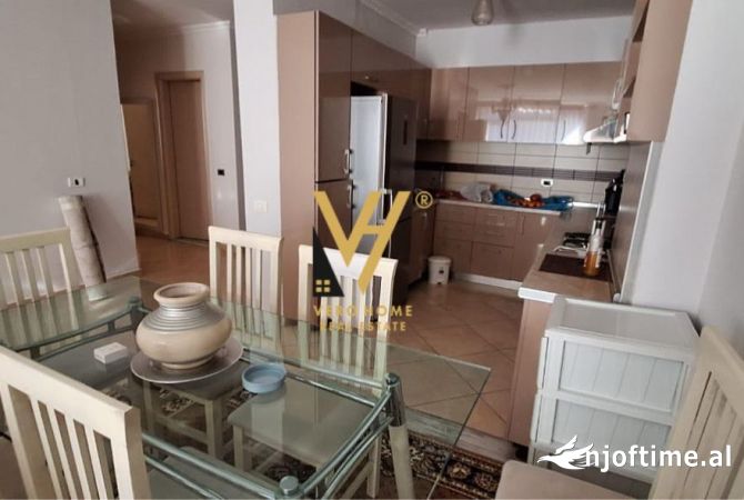 Shtepi ne shitje 2+1 ne Tirane - 210,000 Euro