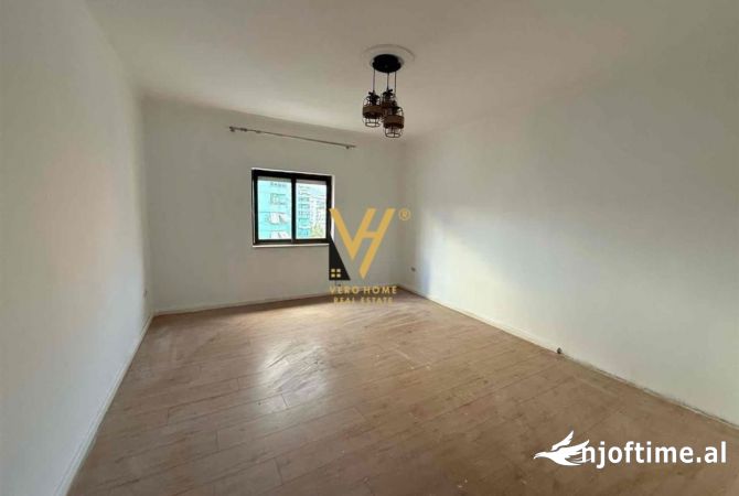Shtepi ne shitje 3+1 ne Tirane - 315,000 Euro