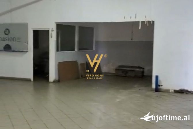 Ambient biznesi me qera 4+1 ne Tirane - 4,000 Euro