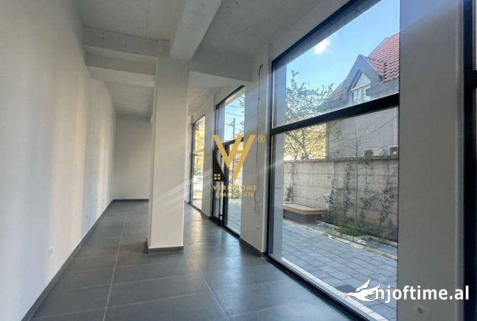 Ambient biznesi me qera 1+1 ne Tirane - 1,200 Euro