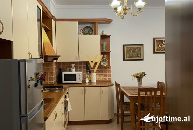 Shtepi ne shitje 1+1 ne Tirane - 160,000 Euro