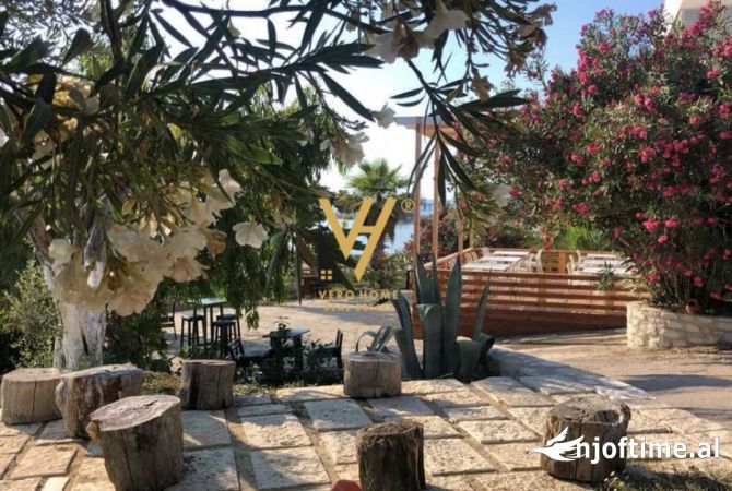 Ambient biznesi me qera 2+1 ne Durres - 1,500 Euro