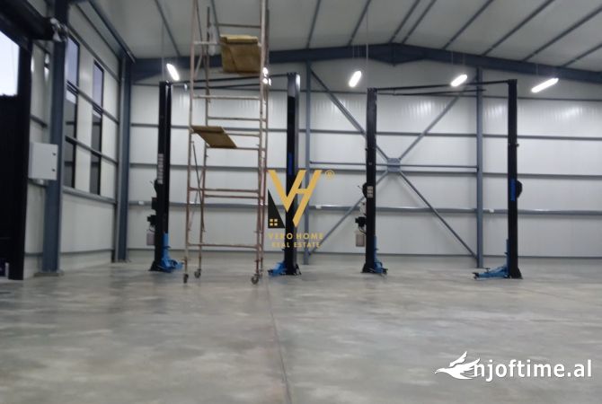 Ambient biznesi me qera 4+1 ne Tirane - 2,000 Euro