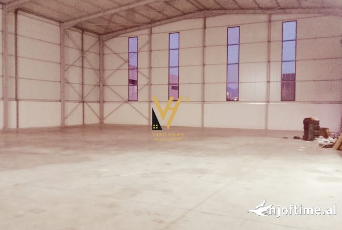 Ambient biznesi me qera 4+1 ne Tirane - 3,500 Euro