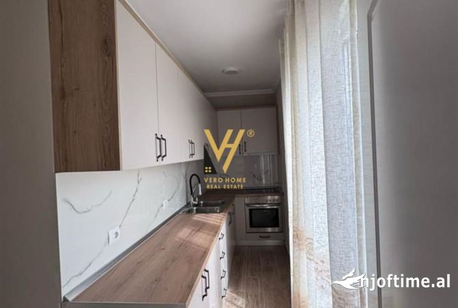 Shtepi me qera Apartament ne Tirane, 2+1, Mobilimi E mobiluar, Pagesa 500  Euro.