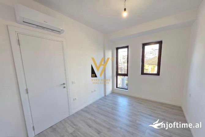 Ambient biznesi me qera 3+1 ne Tirane - 500 Euro