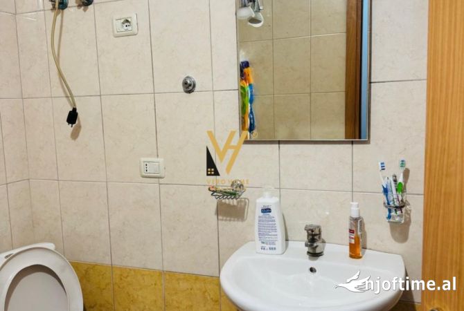 Shtepi me qera Apartament ne Tirane, 1+1, Mobilimi E mobiluar, Pagesa 450  Euro.