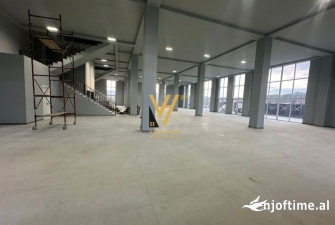 Ambient biznesi me qera 3+1 ne Tirane - 36,000 Euro