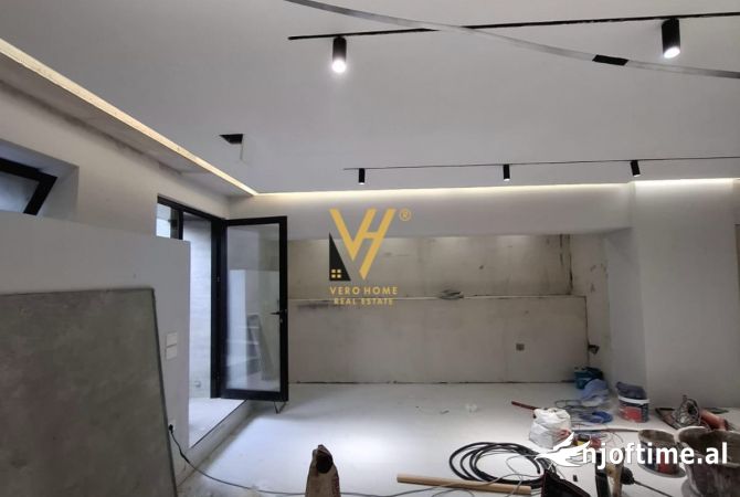Ambient biznesi me qera 4+1 ne Tirane - 1,200 Euro