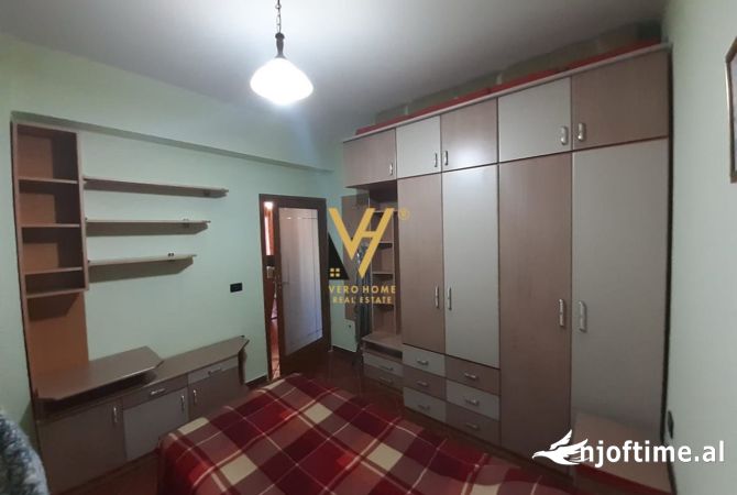 Shtepi me qera Apartament ne Tirane, 2+1, Mobilimi E mobiluar, Pagesa 650  Euro.