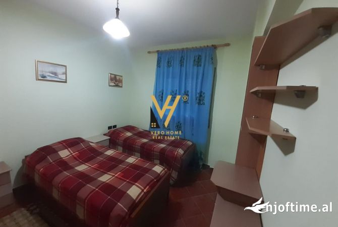 Shtepi me qera Apartament ne Tirane, 2+1, Mobilimi E mobiluar, Pagesa 650  Euro.
