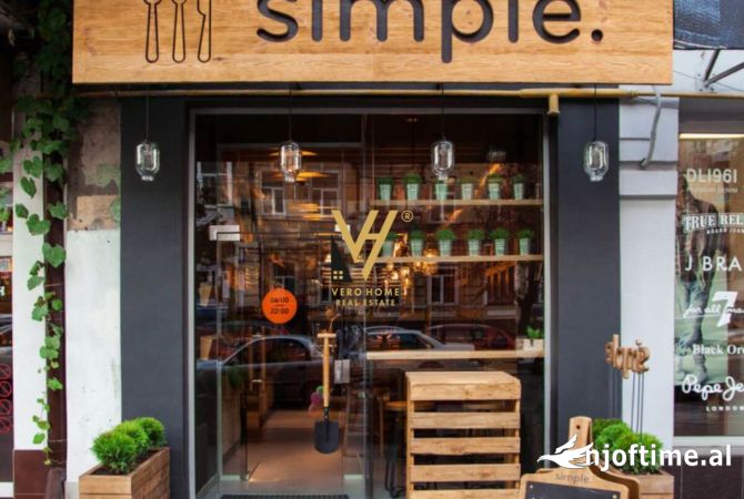 Ambient biznesi me qera 3+1 ne Tirane - 1,000 Euro