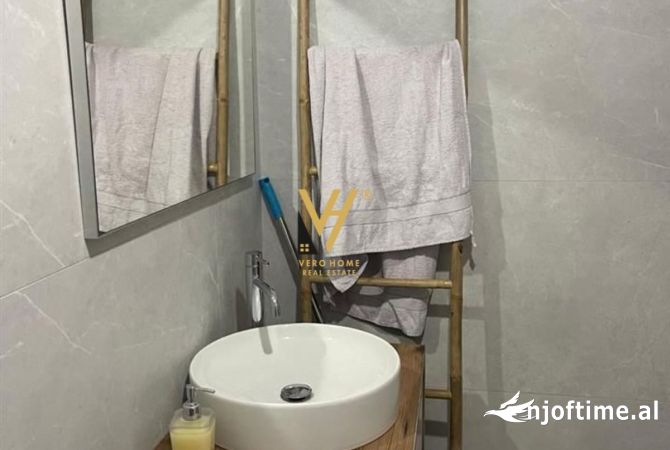 Shtepi me qera Apartament ne Tirane, 1+1, Mobilimi E mobiluar, Pagesa 600  Euro.