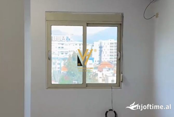 Ambient biznesi me qera 3+1 ne Tirane - 700 Euro