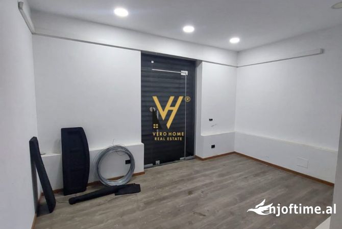 JEPET DYQAN 100 M2 ME QERA NE VASIL SHANTO 1.500 EURO