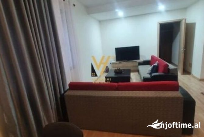 Shtepi me qera 1+1 ne Tirane - 450 Euro