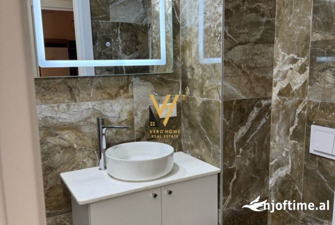 Shtepi me qera Apartament ne Tirane, 2+1, Mobilimi E mobiluar, Pagesa 700  Euro.