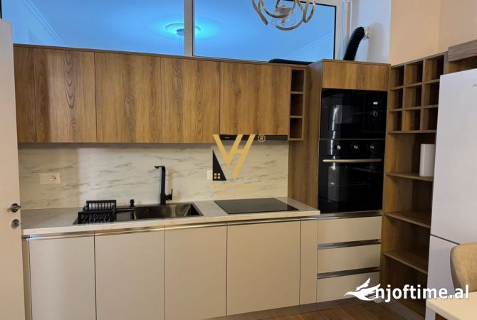 Shtepi me qera Apartament ne Tirane, 2+1, Mobilimi E mobiluar, Pagesa 700  Euro.