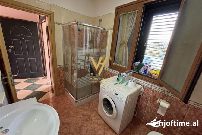 Shtepi ne shitje Shtepi Private ne Tirane, 4+1, Mobilimi E mobiluar, Pagesa 480,000  Euro.