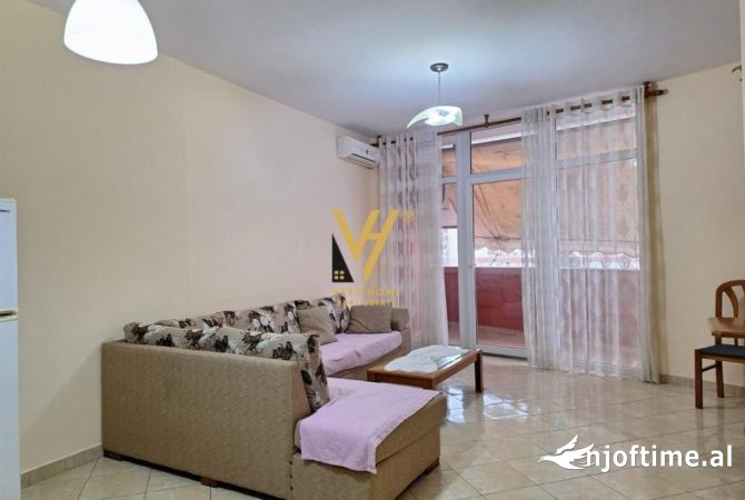 Shtepi me qera 1+1 ne Tirane - 450 Euro