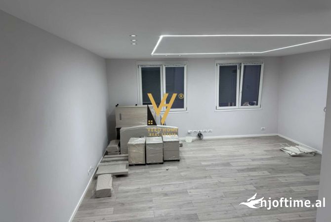Ambient biznesi me qera 3+1 ne Tirane - 2,000 Euro